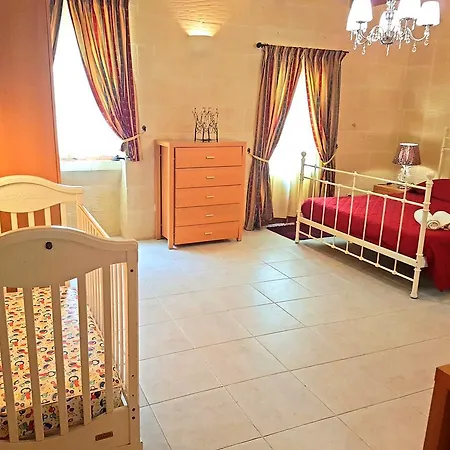 Villambrose * San Lawrenz
